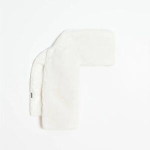 Apparis Kai White Faux Fur Scarf